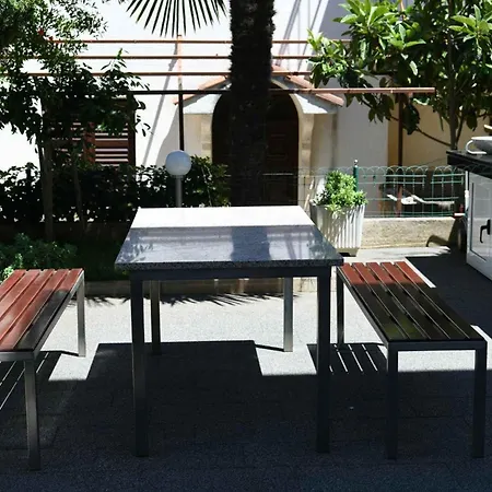 In - Insel Krk 53310 Малинска